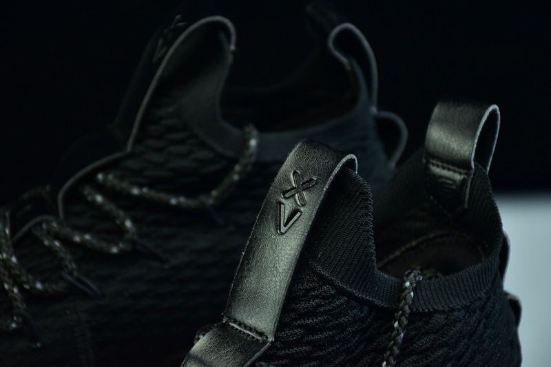nike lebron 15 marron