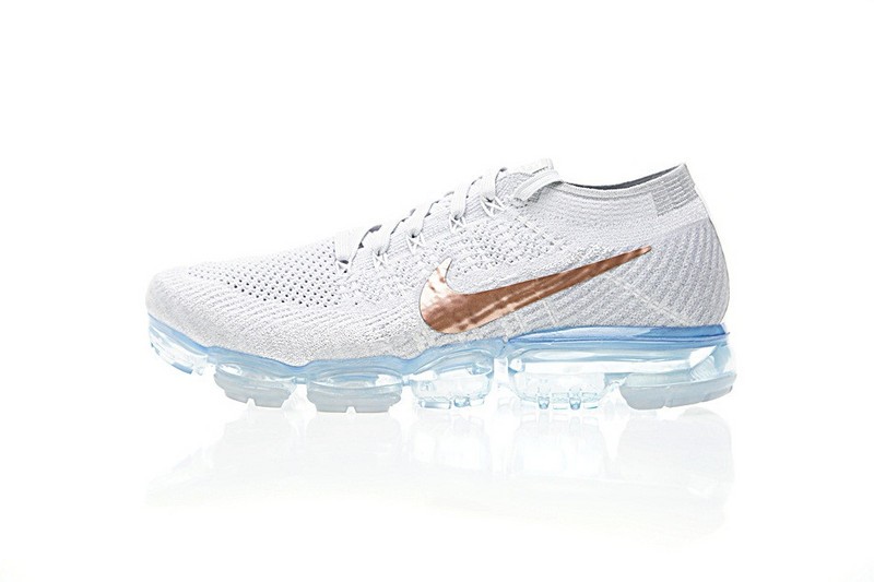 vapormax blanche semelle bleu