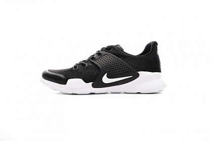 Nike arrowz negras shop